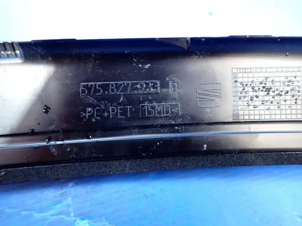 SEAT Ateca Spoilerin Kiinnike OEM 575827933D - Käytetty image 5