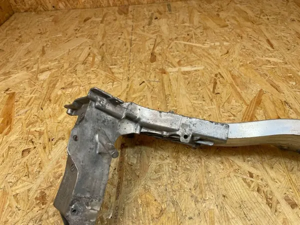 Mercedes GLC W253 Gurtführung OEM A2536210700 image 3