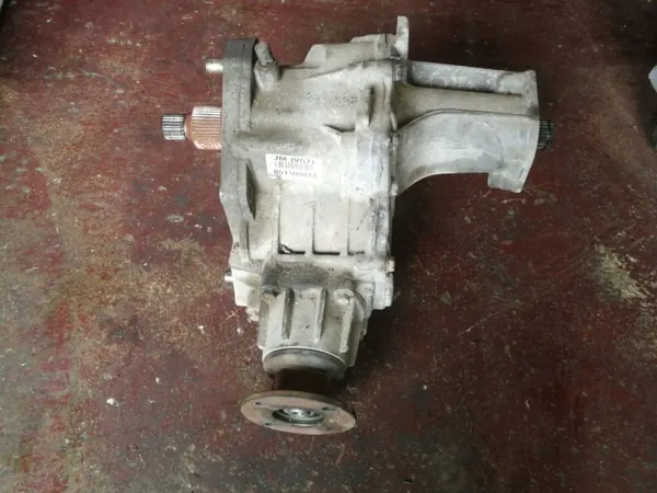 KIA Sportage 2007 Vaihteisto OEM AMD16810 image 2