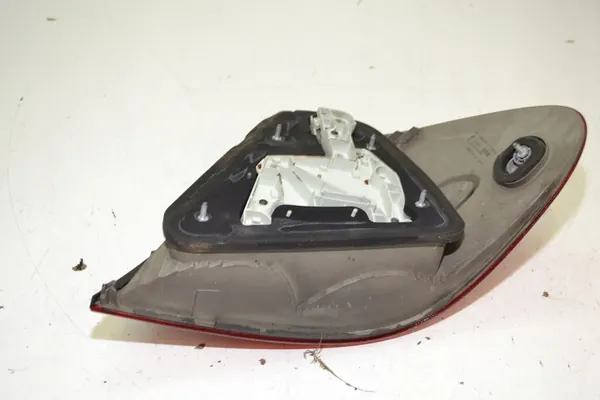 Mercedes E W211 02- Linker Achterlicht A2118200364 image 4
