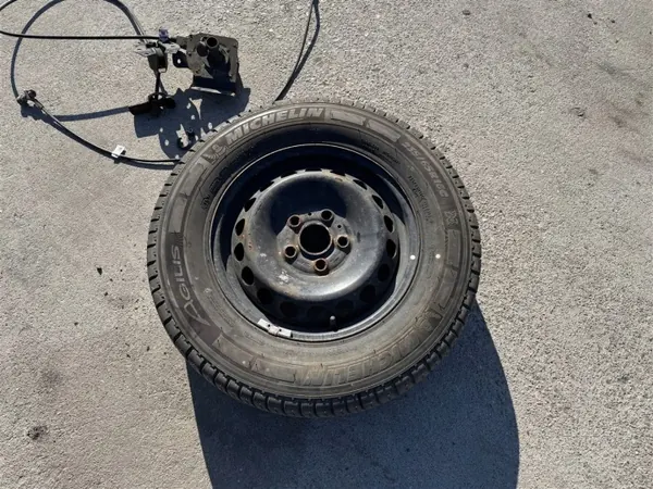 OEM 2N0803660AM Roue de Secours et Treuil VW Crafter image 3