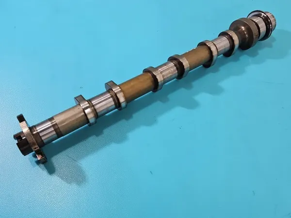Árvore de cames usada para Audi Q5 3.0 TFSI CTU 272CV image 2