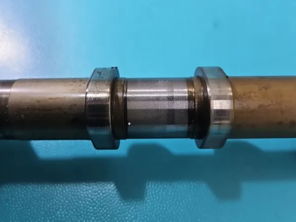 Árvore de cames usada para Audi Q5 3.0 TFSI CTU 272CV image 3
