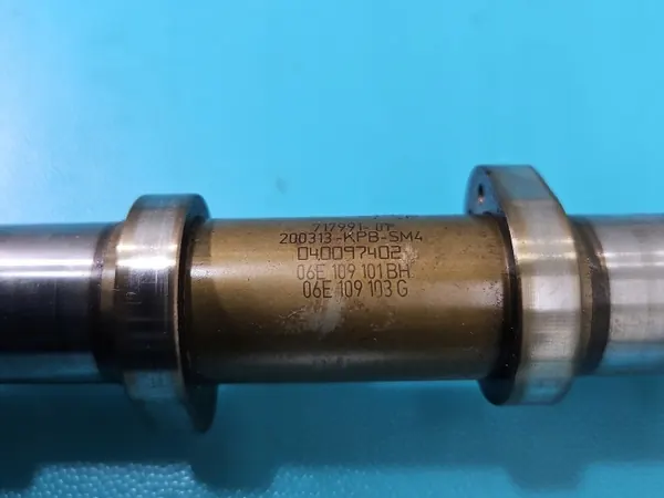 Árvore de cames usada para Audi Q5 3.0 TFSI CTU 272CV image 8
