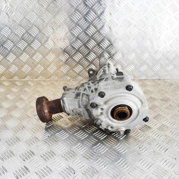 Främre reduktionsväxel Land Rover Range Rover Velar L560 image 2