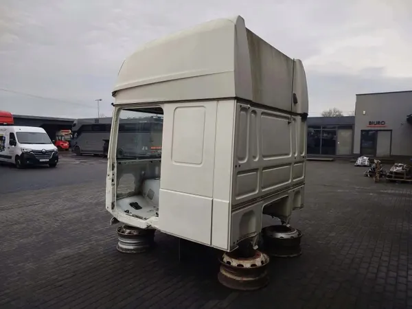 Cabina DAF XF 106 usada - OEM XF 106 image 5