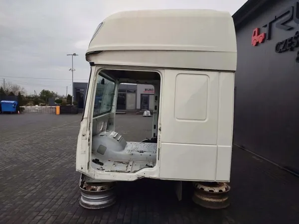 Cabina DAF XF 106 usada - OEM XF 106 image 6