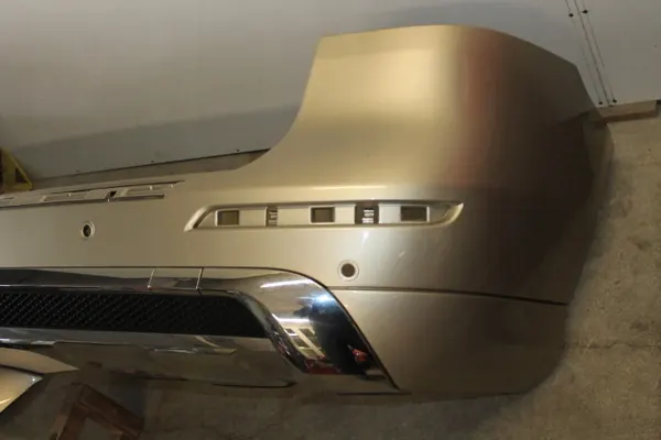 Parachoques trasero Mercedes ML AMG A166 W166 image 4