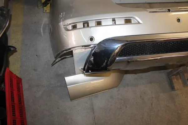 Parachoques trasero Mercedes ML AMG A166 W166 image 6