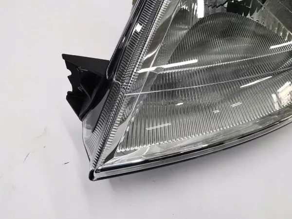 Farol dianteiro esquerdo OEM 2S6X13W030CE Ford Fiesta image 4