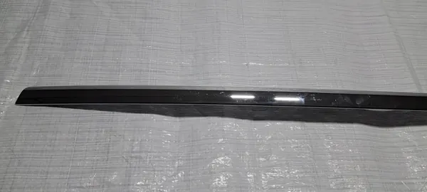 VW T6 Takaluukun Kromilista 7E0853079B image 2