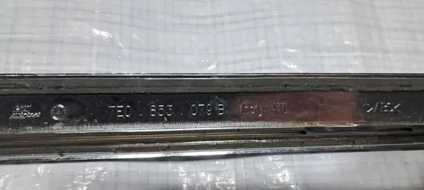 VW T6 Takaluukun Kromilista 7E0853079B image 7