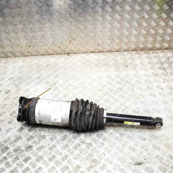 Achter linker luchtvering Tesla Model S OEM 106746125C image 2