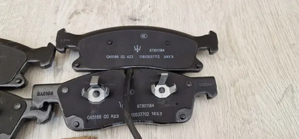 Jarrupalat etu OEM 673011564 Maserati Levante image 3