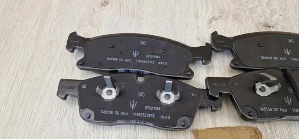 Jarrupalat etu OEM 673011564 Maserati Levante image 4