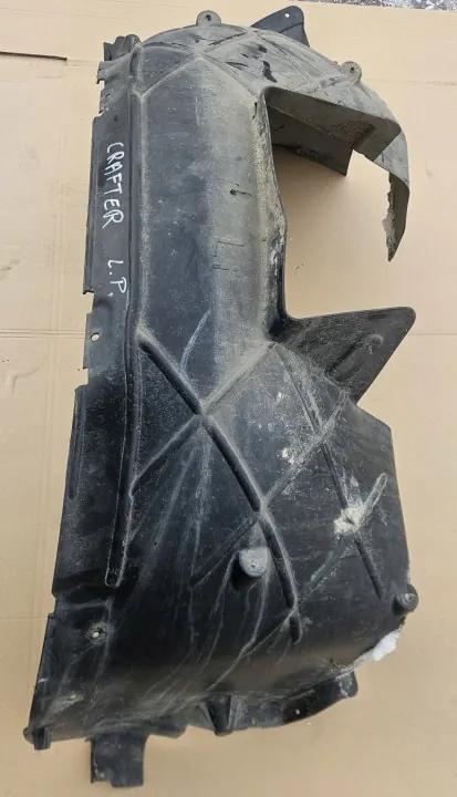 OEM 7C0809957D/E Vänster framskärm VW Crafter image 3