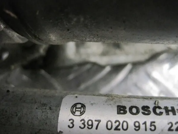 Mecanismo motor limpiaparabrisas OEM 5P0955023F - Usado image 6