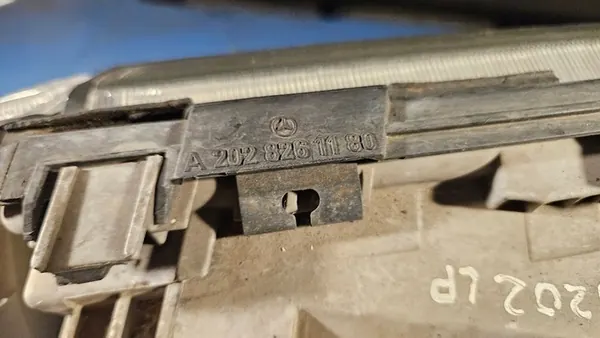 Linker voor knipperlichtlamp MERCEDES C KLASSE W202 A2028261180 image 9