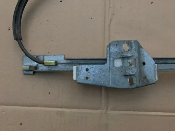 OEM 357839401 Vänster bakdörrs fönsterreglage image 8