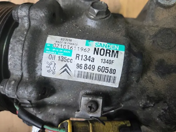 Compresseur de climatisation Citroen C4 Picasso I 2.0 HDI image 2
