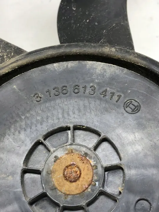 Rotor del ventilador Ford OEM 3136613411 - Estado usado image 4