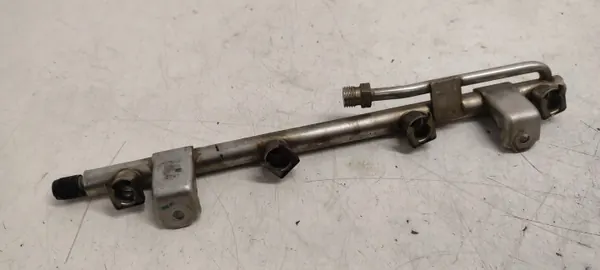 Rampe d'injection Audi A4 S4 B6 OEM 06B133317AA image 3