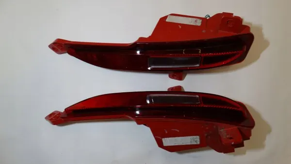 MG HS 2021- Takapuskurin lamppu OEM 10420742 image 4