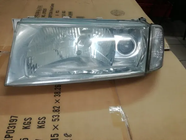 Farol dianteiro esquerdo Skoda Octavia I Lift OEM 1U1941015L image 2
