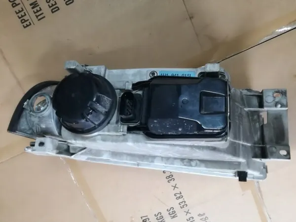 Farol dianteiro esquerdo Skoda Octavia I Lift OEM 1U1941015L image 3