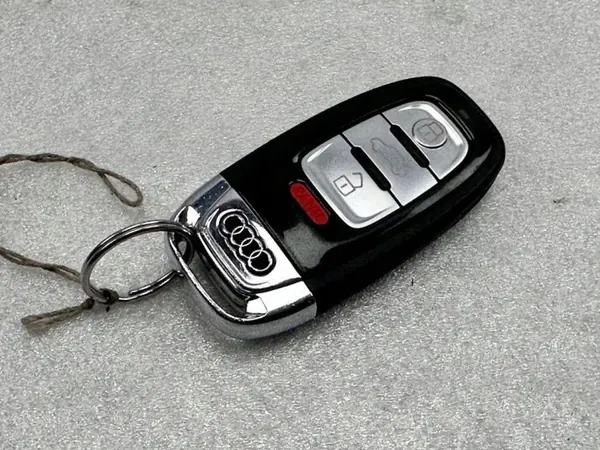Schlüssel oder Karte Audi A8 S8 D4 OEM 4H0 - Gebraucht image 2