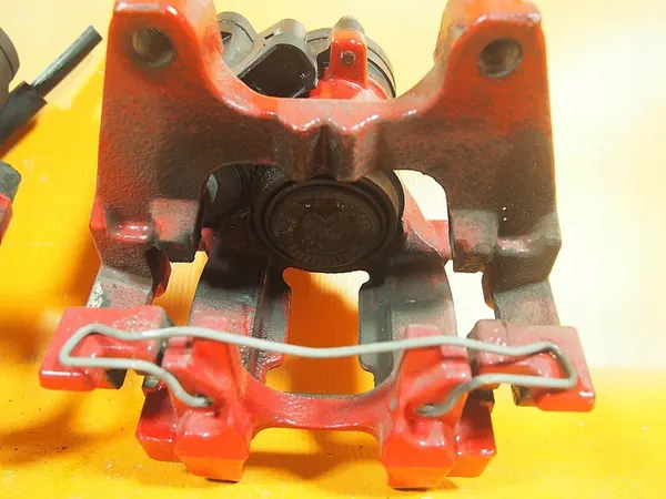 Conjunto de Pinças de Freio Audi S3 8V OEM image 9