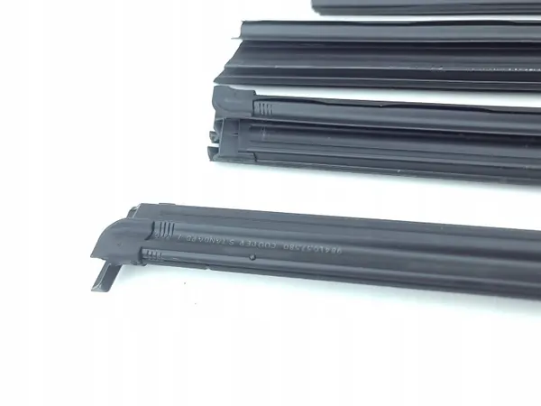 Fronttür-Fensterdichtung OEM 9839766880 - Gebraucht image 6