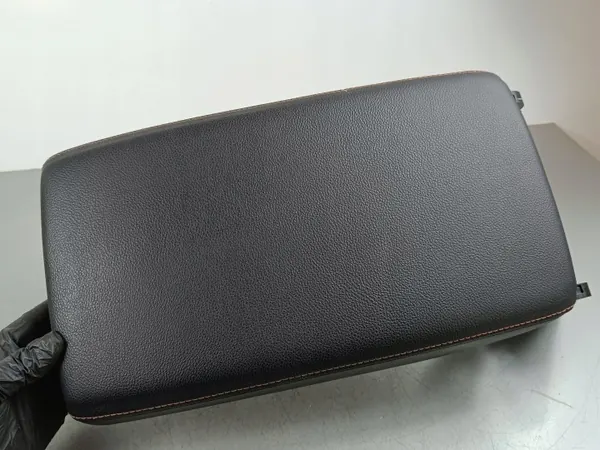 Honda CR-V console armsteun OEM FOB52404 image 4