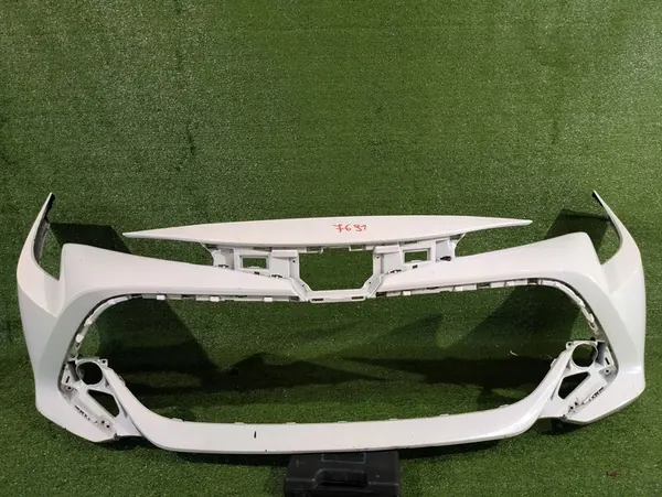 Pare-chocs avant Toyota Corolla E21 HB Kombi OEM CSC26425 image 1