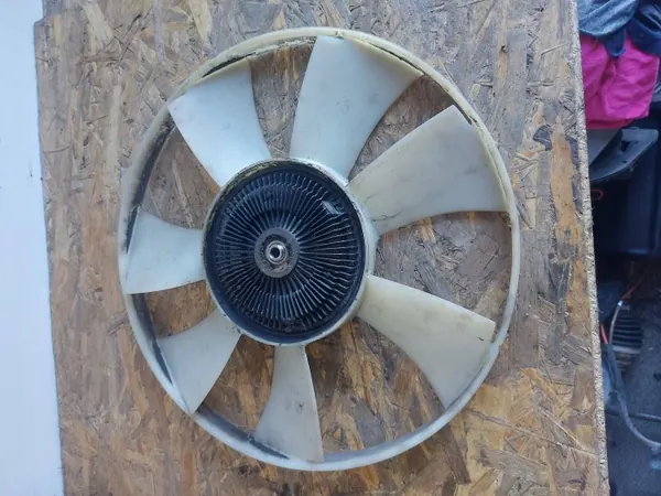 Mercedes Visco-Lüfterkupplung OEM LDA7RF420 - Gebraucht image 2