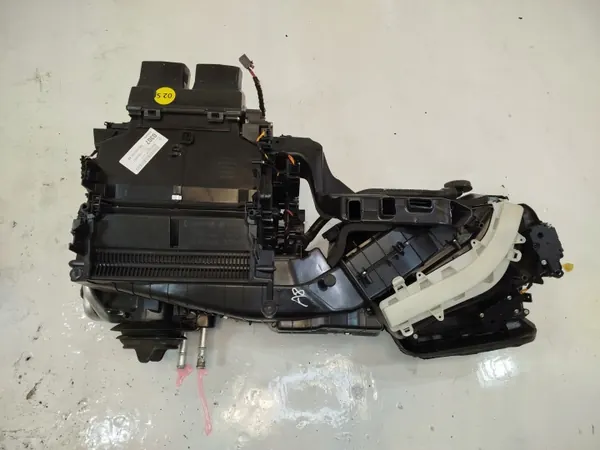 Lämmitys Audi A8 D5 OEM 4N1816501AA - Kokonaisuus image 2