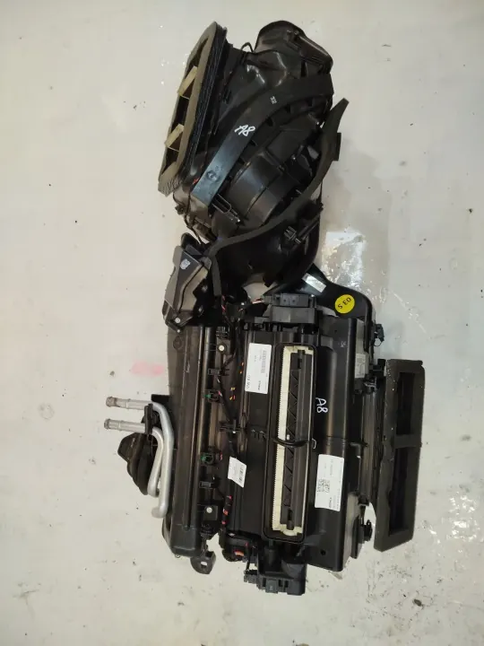 Lämmitys Audi A8 D5 OEM 4N1816501AA - Kokonaisuus image 3