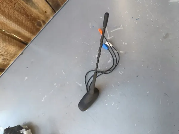 PEUGEOT 308 T9 Kattoantenni Navi 9819669580 image 2