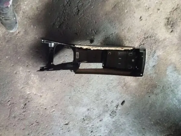 Volvo XC70 Armsteun OEM 9204340 - Gebruikte staat image 3
