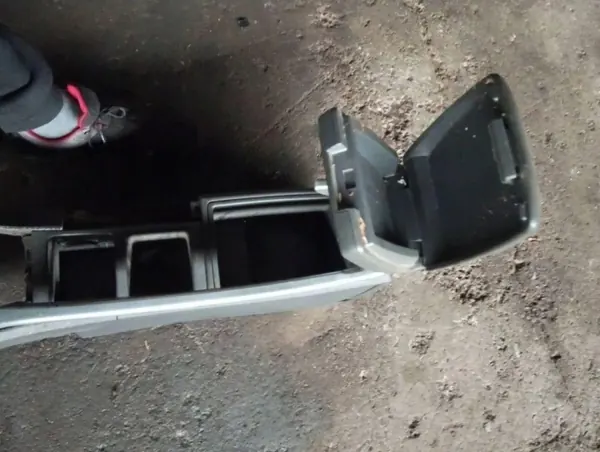 Volvo XC70 Armsteun OEM 9204340 - Gebruikte staat image 4