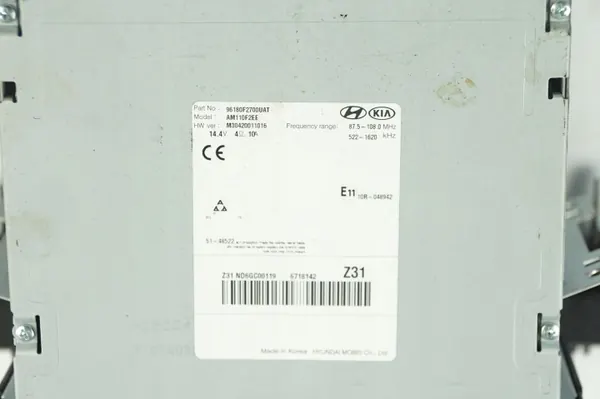Radio 96180F2700 Hyundai Elantra VI käytetty image 4