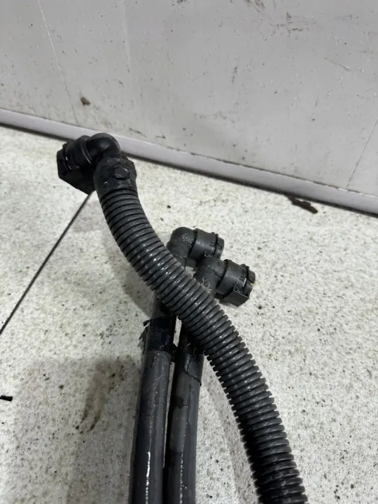 Mercedes AdBlue-koelslang - Gebruikt OEM-onderdeel image 3