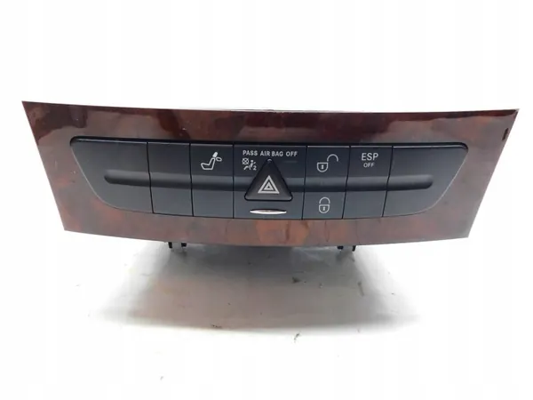 Panel lector CD OEM A2116800552 - Mercedes Clase E W211 image 2