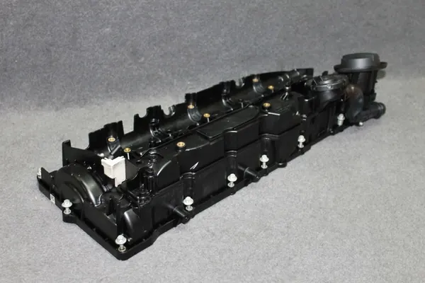 Tampa de válvula do motor OE 11128507607 para BMW N57 image 3