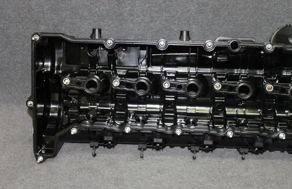 Tampa de válvula do motor OE 11128507607 para BMW N57 image 6