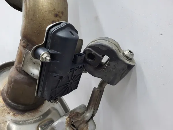 TŁUMIK WYDECH HYUNDAI KONA N OEM Pakoputken vaimennin image 9