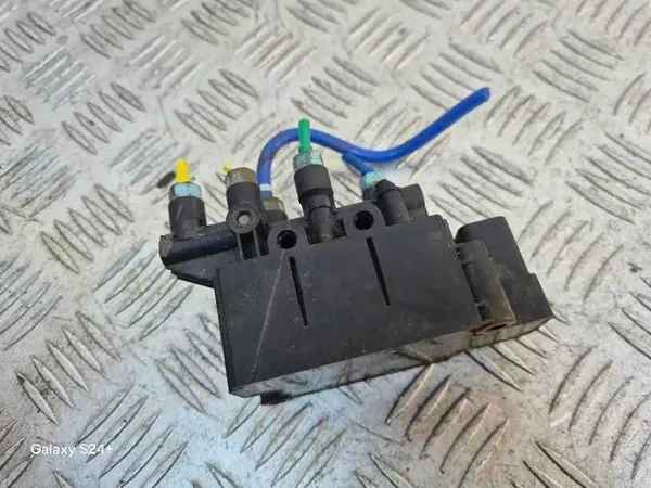 Luftdistributör/Ventilblock BMW 7 (G11, G12) OEM image 2