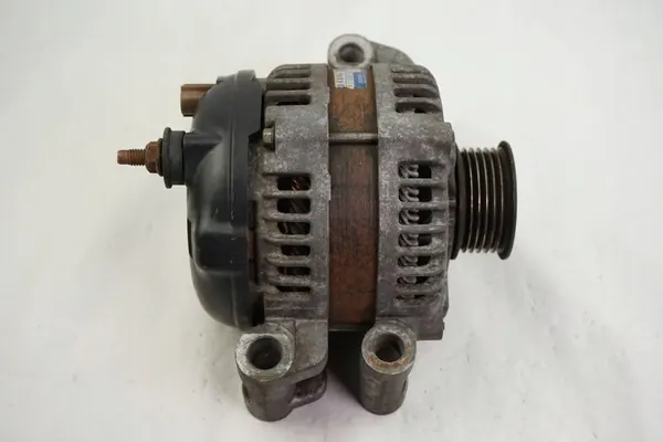 Vaihtovirtageneraattori Chrysler 300C OEM 04896805AA image 5