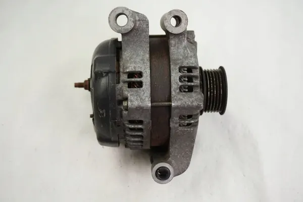 Vaihtovirtageneraattori Chrysler 300C OEM 04896805AA image 6