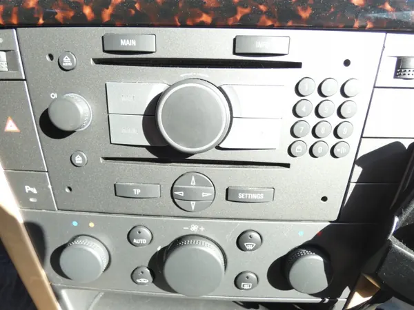 Opel CD 70 Navi Radio OEM - Farbdisplay, PIN-Code image 2